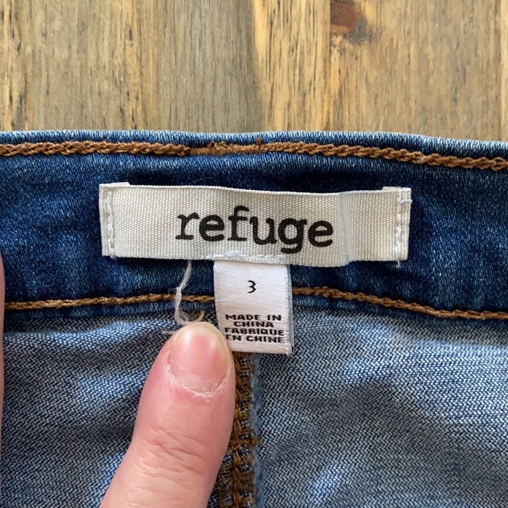 Refuge skinny jeans. J124 - Picture 5 of 6